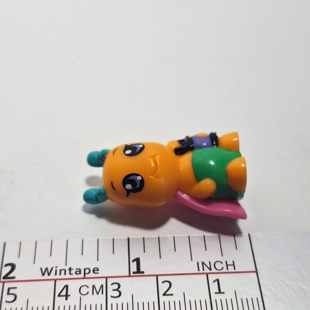 WowWee Lite Sprites Firefly Pet With Lantern 1.25" Accessory Bug - Picture 2 of 10